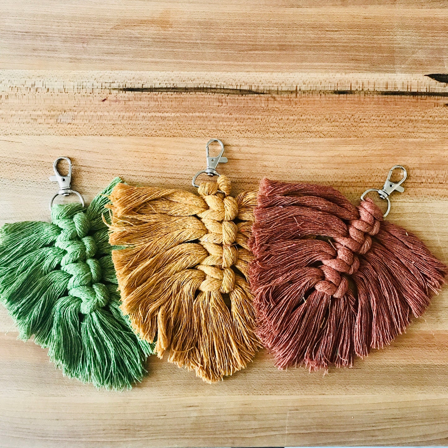 Macrame Leaf Keychain/ Boho Leaf Bag Charm