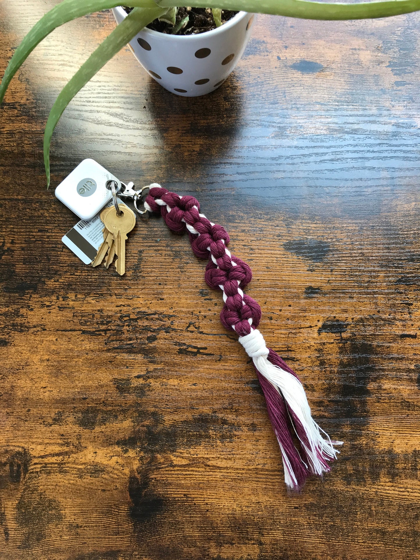 Macrame Flower Keychain/ Boho Macrame Bag Charm